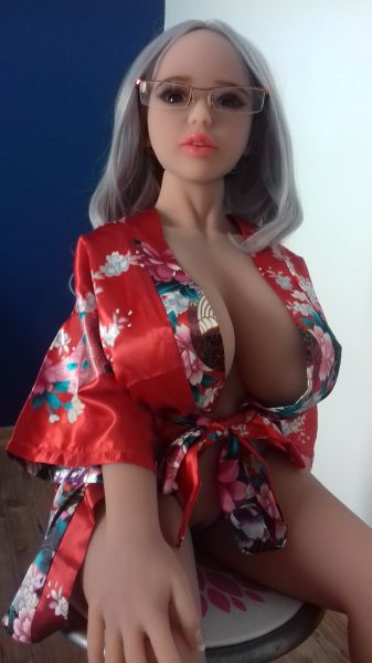 Li Na in red kimono
